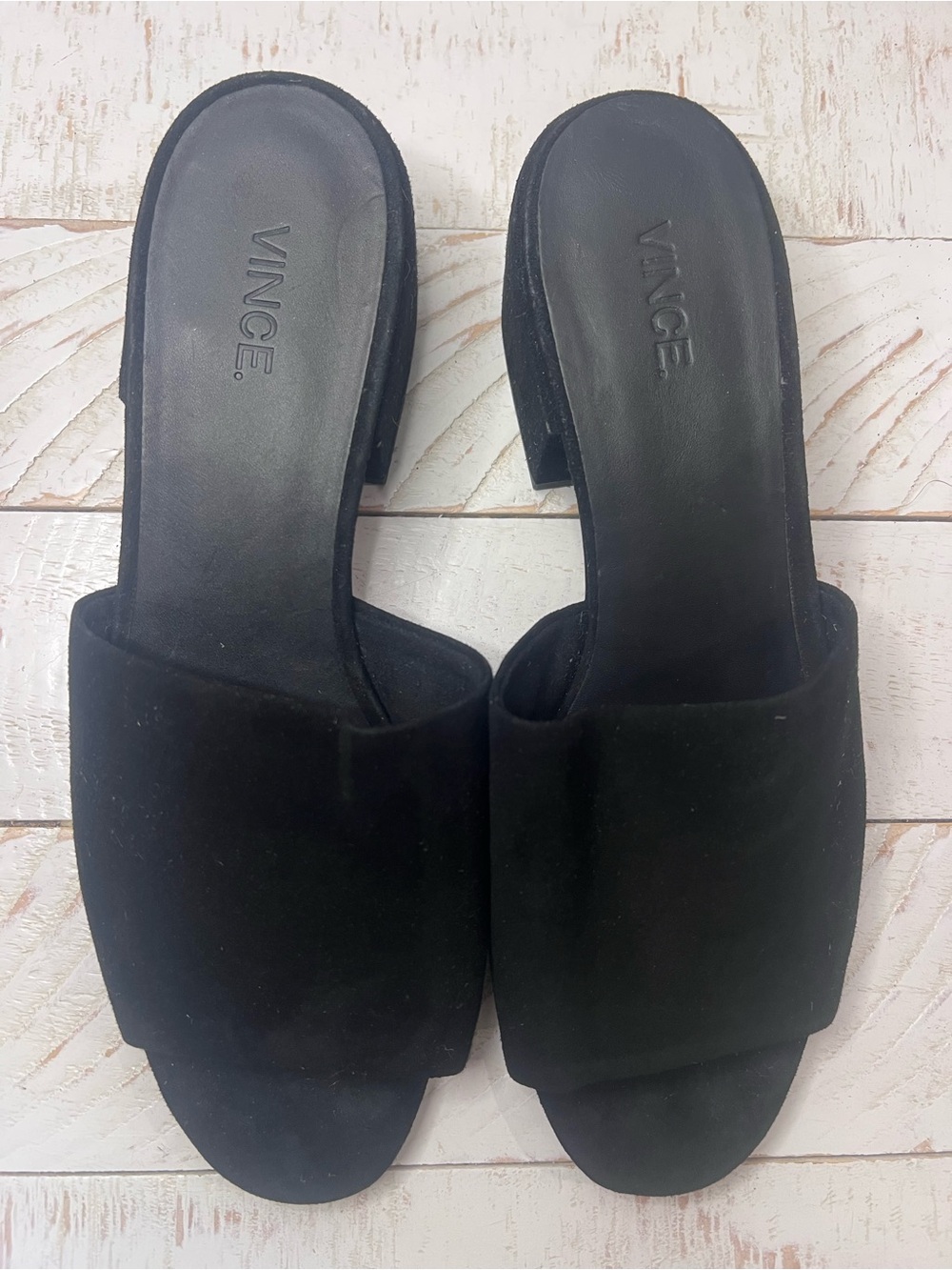 Vince Vero Cuoio Black Suede Block Heel Slide Sandals Size 8.5